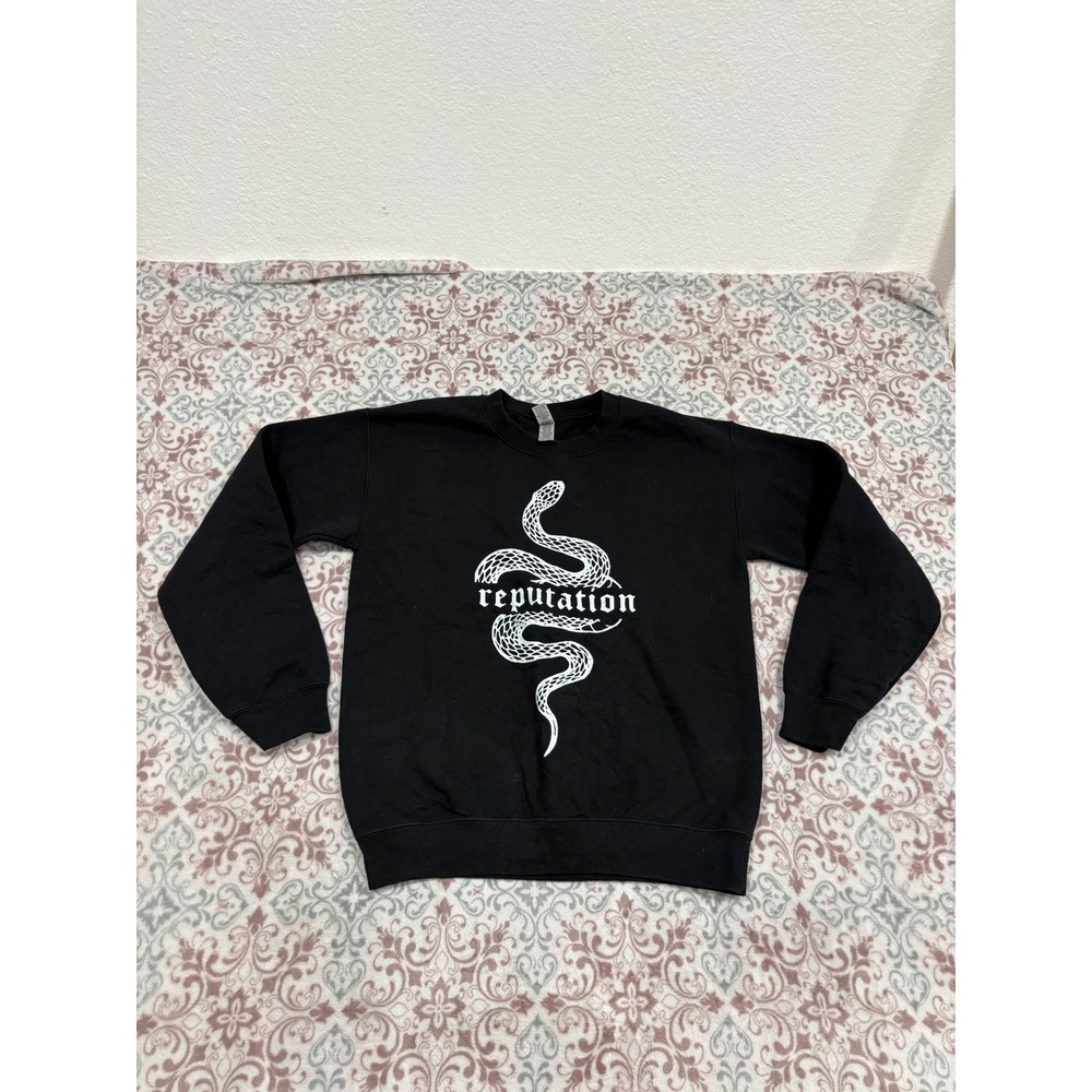 Taylor Swift Reputation Snake Sweatshirt Black Gildan Heavy Blend Small